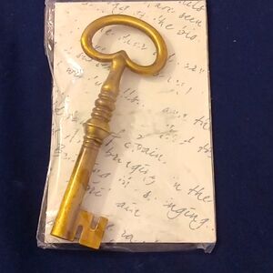 Trinket decor key